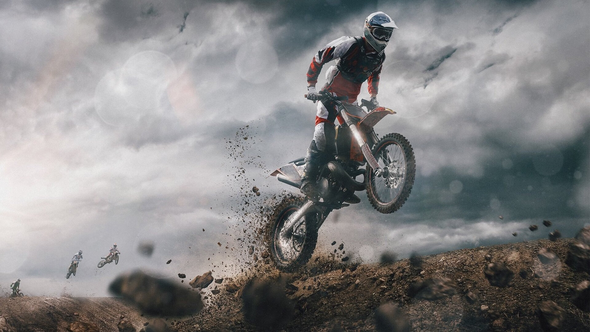 包含莱万赛点兑现，利雅得新月淘汰菲尼克斯太阳晋级四强，主帅激动落泪的词条